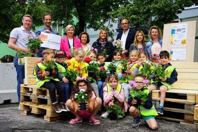 Grätzeloase in Mattersburg mit Personen